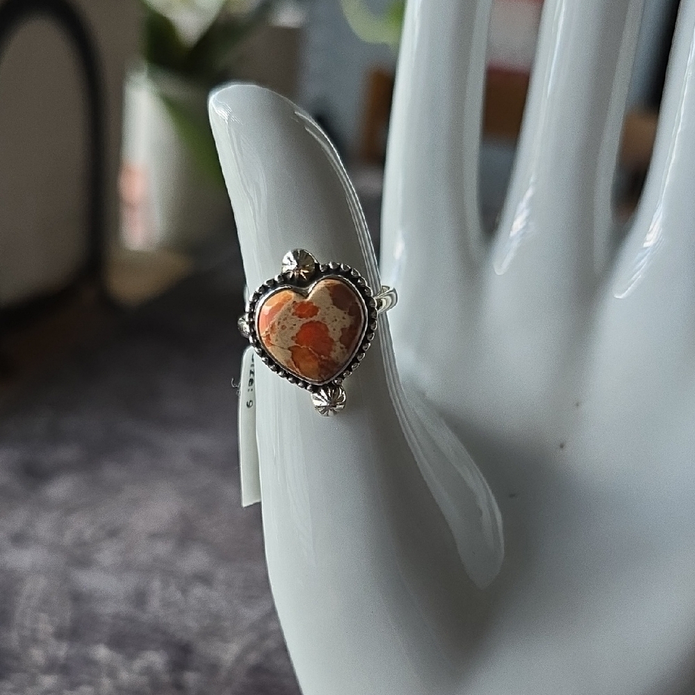 925 Sterling Silver Heart-Shaped Orange Sediment Ring~Sz9